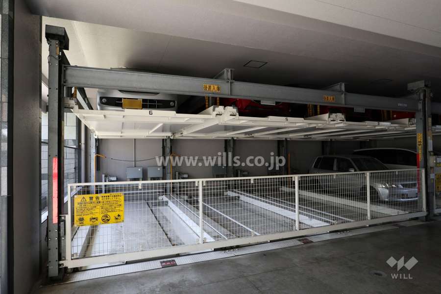 敷地内駐車場（屋内機械式）