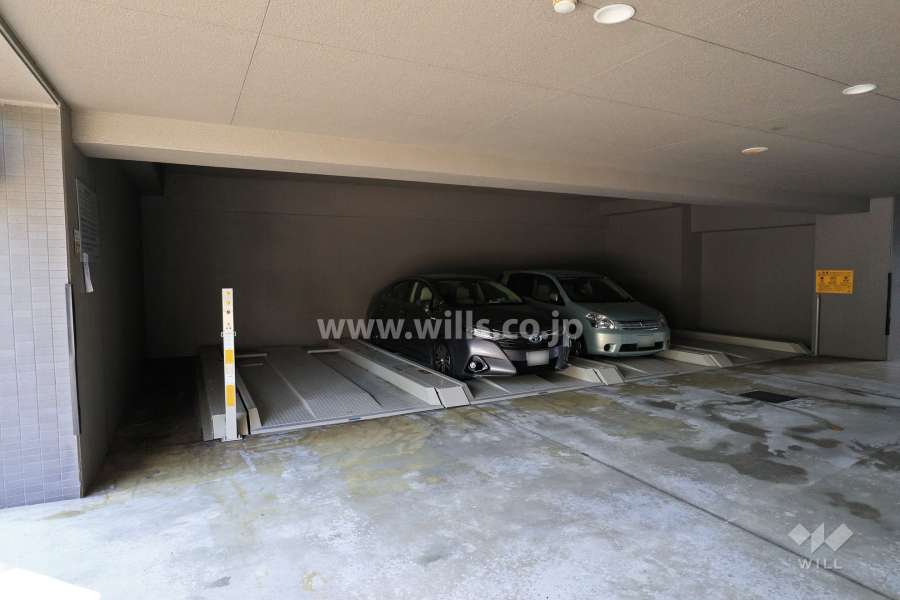 敷地内駐車場（屋内機械式）