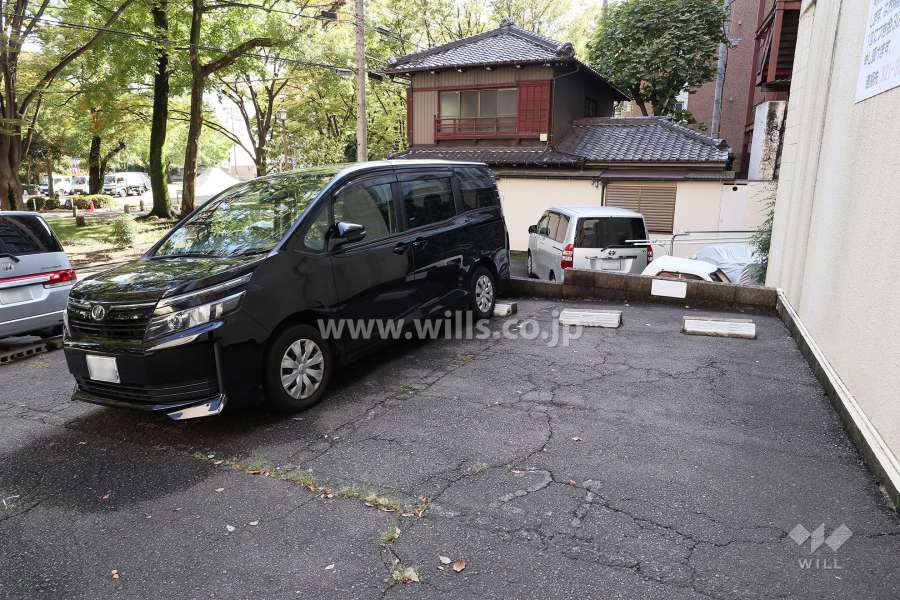 敷地内駐車場（屋外平面式）