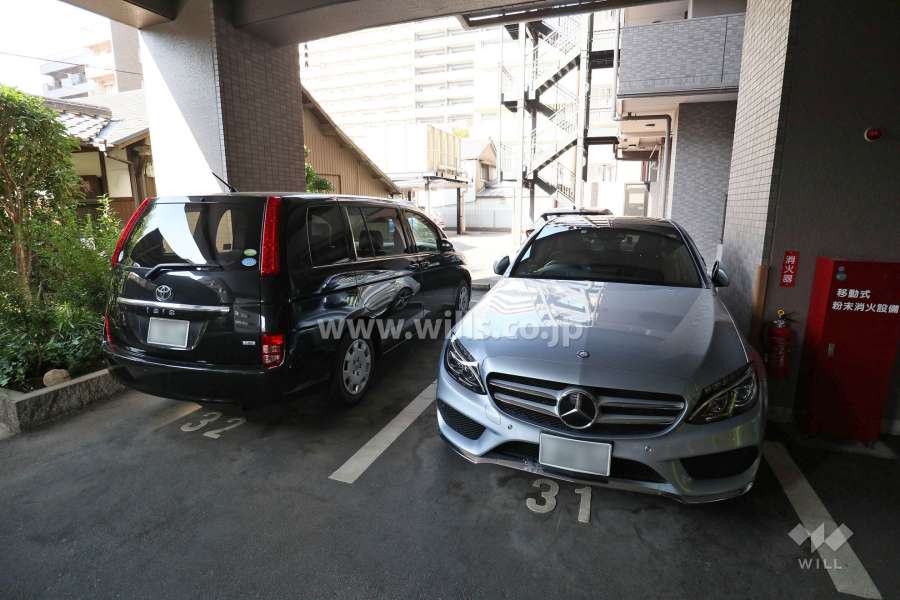 敷地内駐車場（屋内平面式）