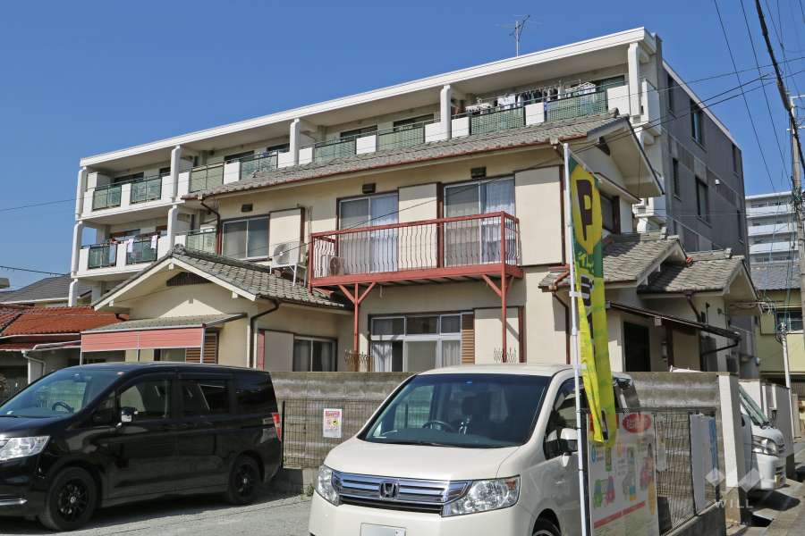 ビオレータ宝塚の外観（南東側から）