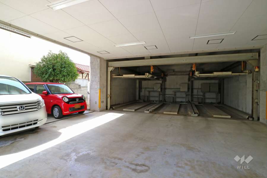 敷地内駐車場（屋外平面式・屋内機械式）