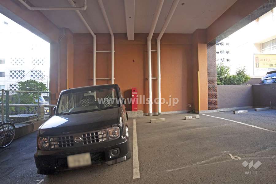 敷地内駐車場（屋内平面式）