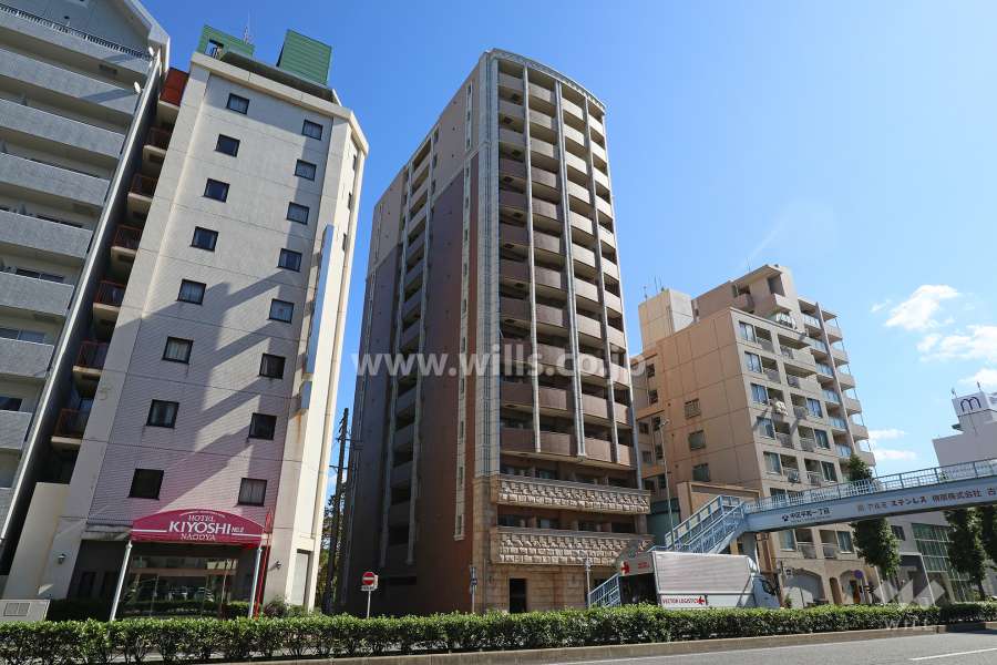 プレサンス金山グリーンパークスの外観（北西側から）