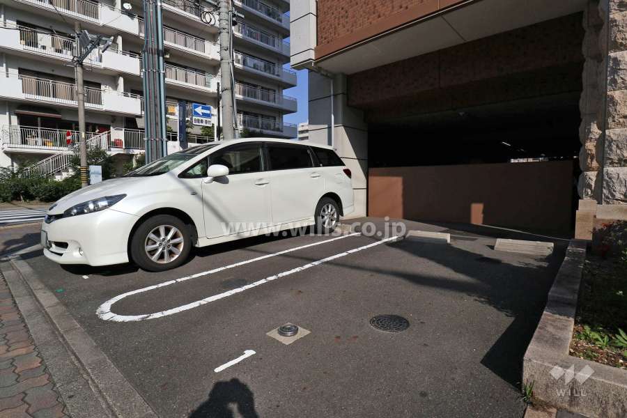 敷地内駐車場（屋外平面式）