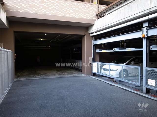 敷地内駐車場（機械式）