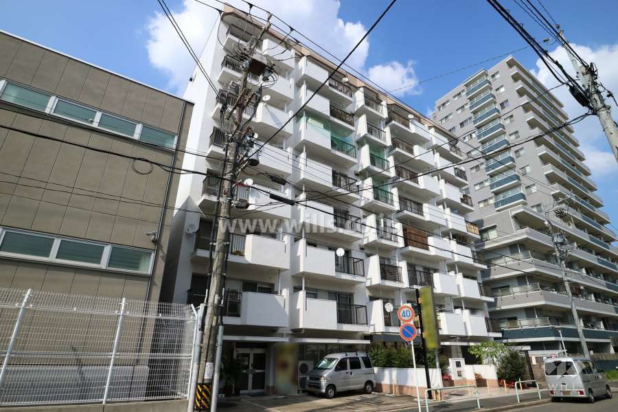 金山レックスマンションの外観（南西側から）