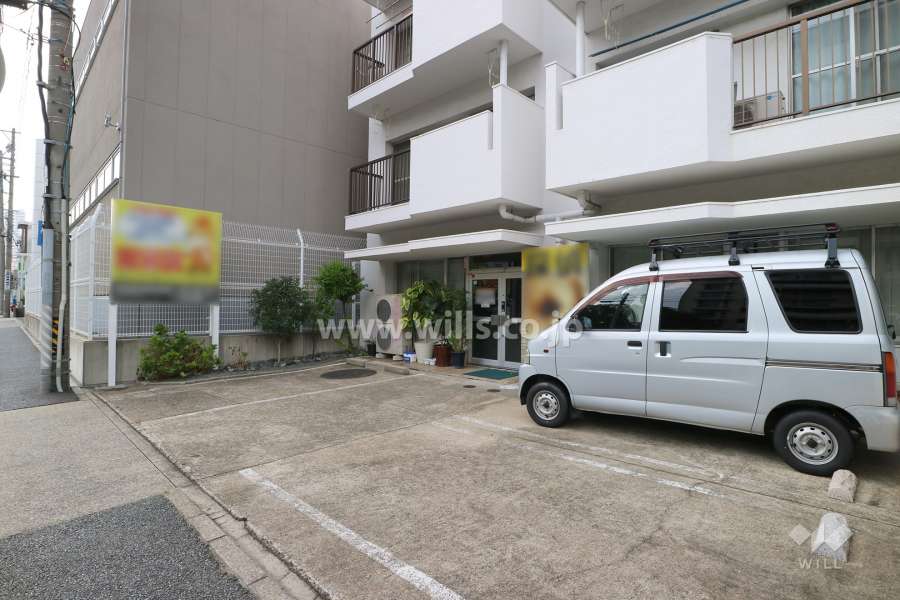 敷地内駐車場（屋外平面式）