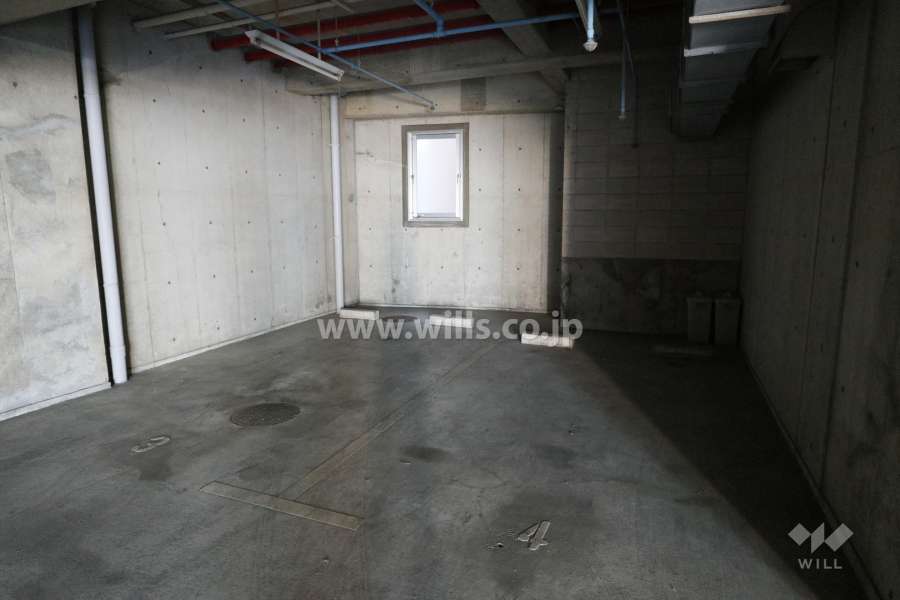 敷地内駐車場（屋内平面式）