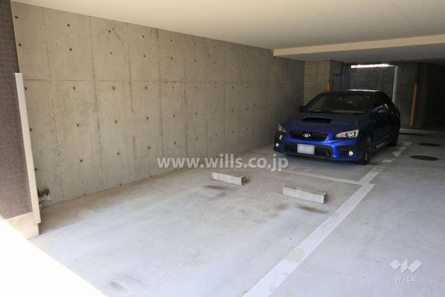 敷地内駐車場（屋内平面式）