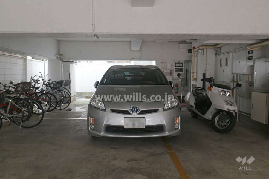敷地内駐車場（屋内平面式）