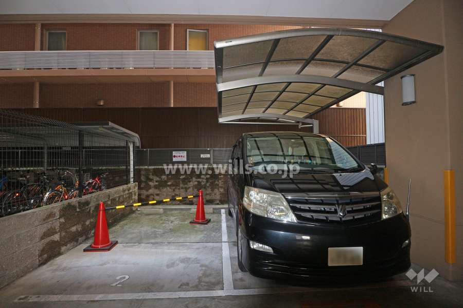 敷地内駐車場（屋外平面式）
