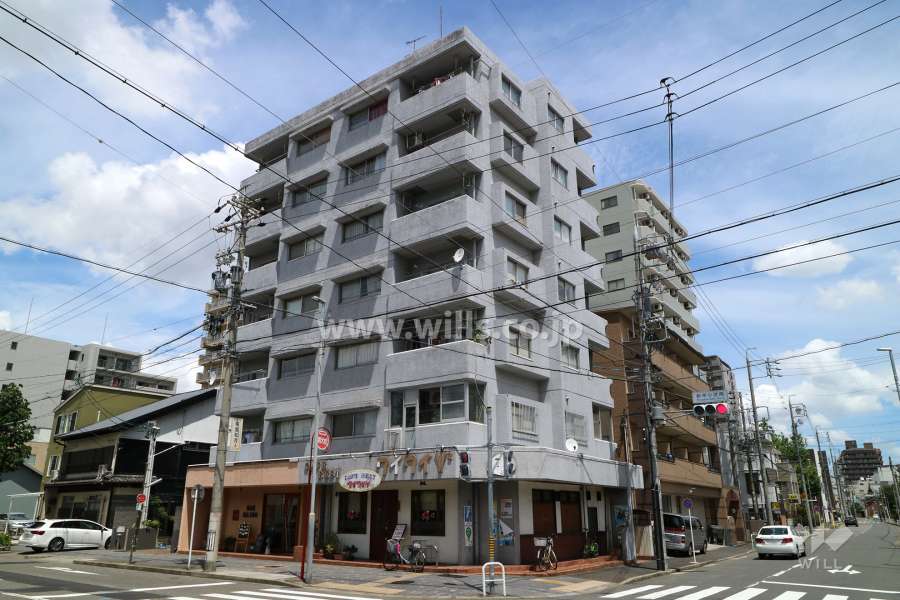 三旺マンション新栄の外観（南東側から）