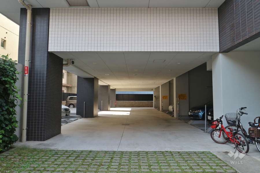 駐車場入り口