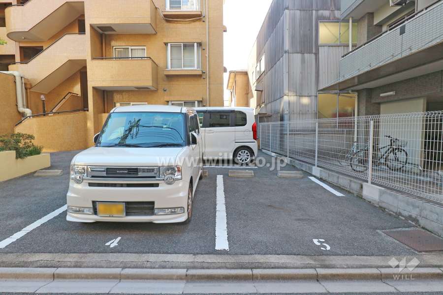 敷地内駐車場（屋外平面式）