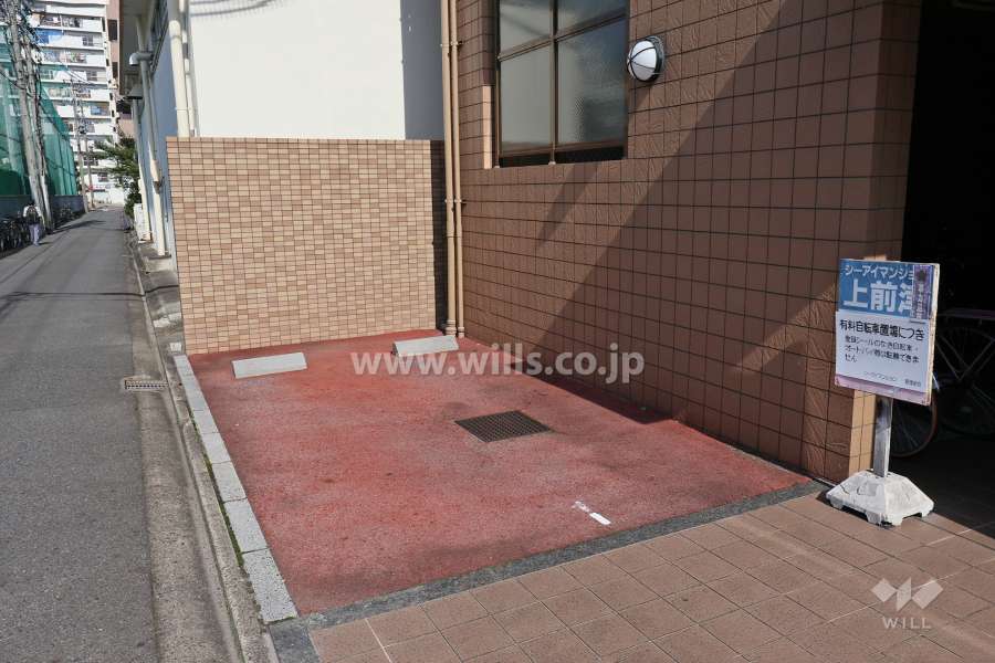 敷地内駐車場（屋外平面式）