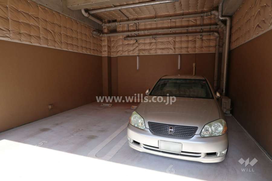 敷地内駐車場（屋内平面式）