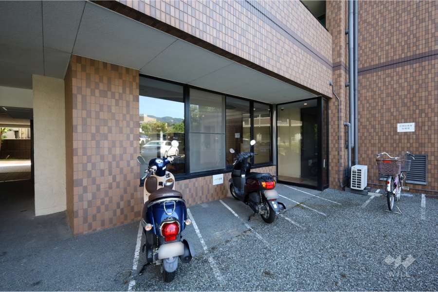 バイク置場