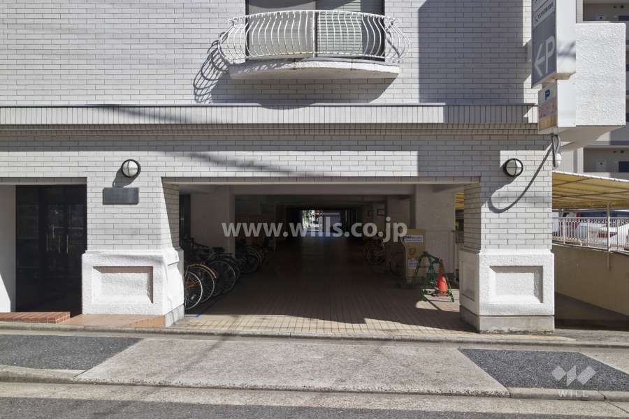 駐車場入り口
