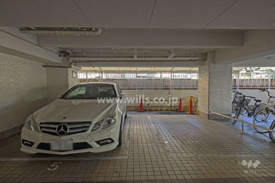 敷地内駐車場（屋内平面式）