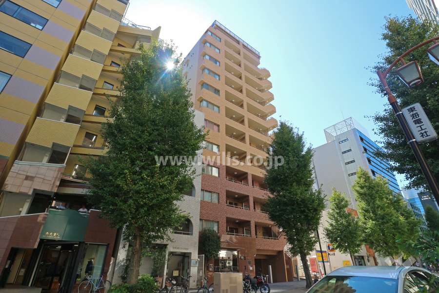 クレステージ久屋大通りの外観（北東側から）