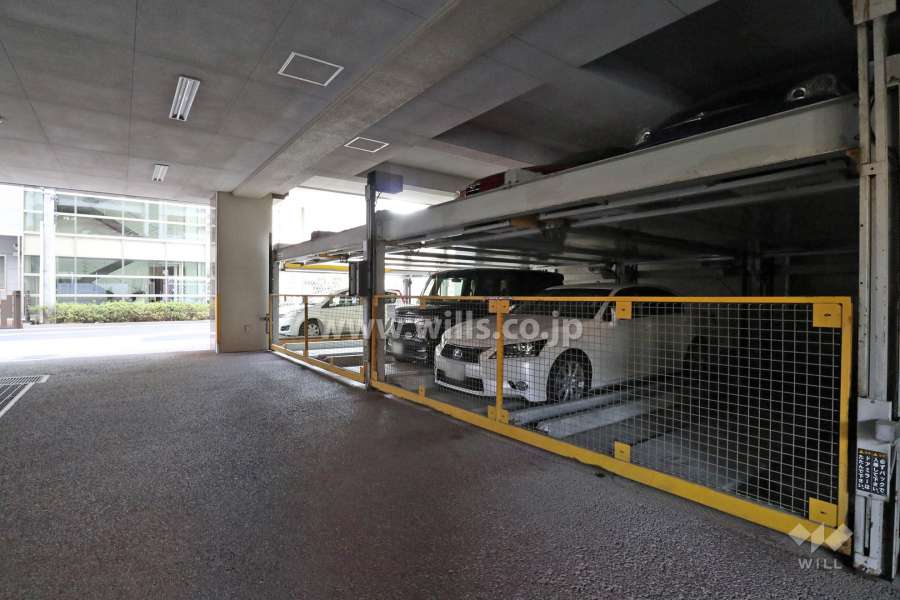 敷地内駐車場（屋内機械式）
