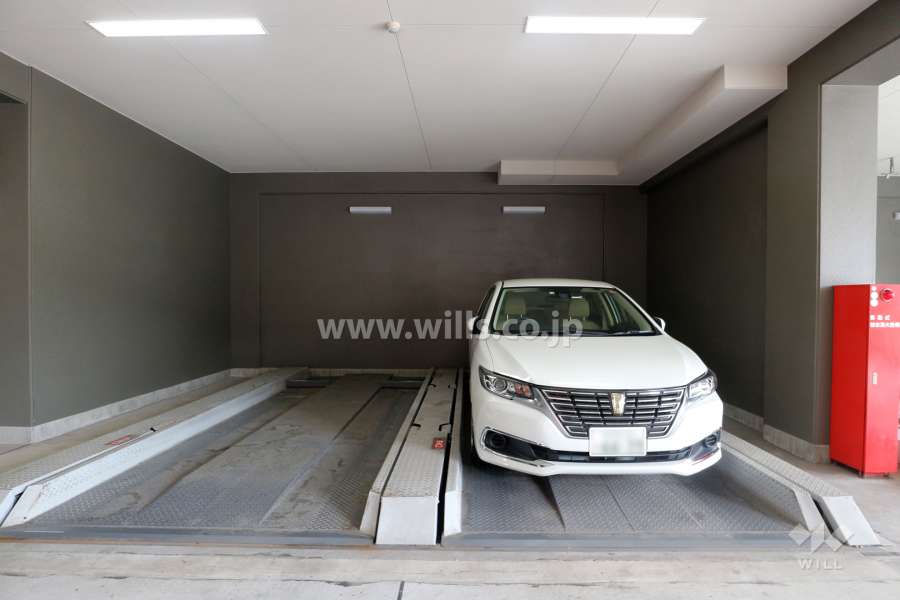 敷地内駐車場（屋内機械式）