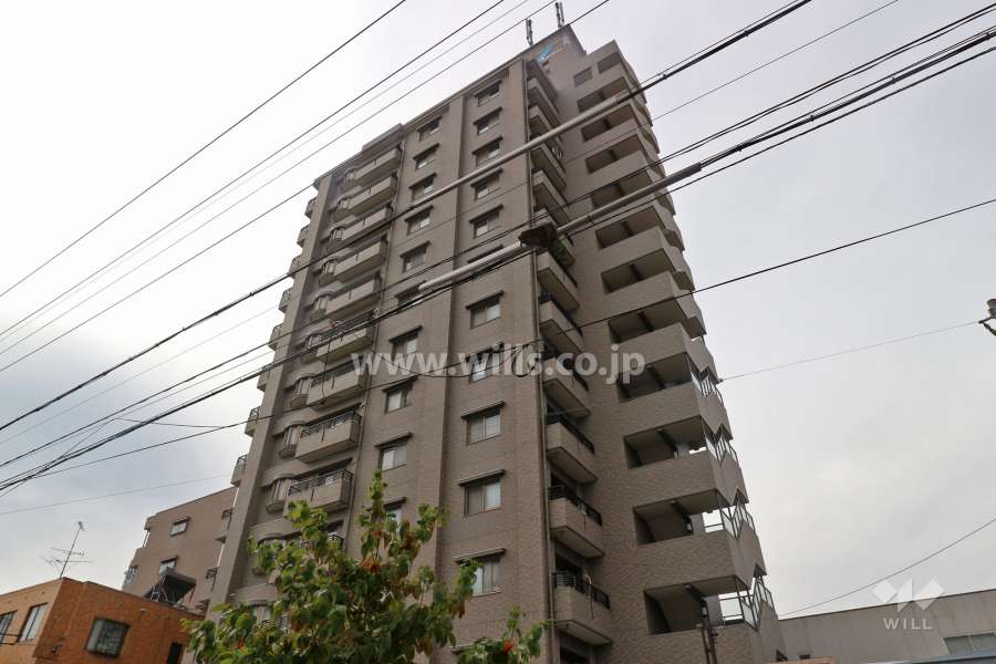 ユニーブル栄イーストの外観