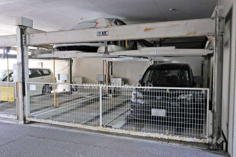 敷地内駐車場（屋内機械式）