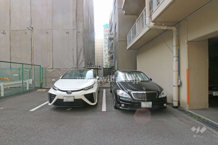 敷地内駐車場（屋外平面式）