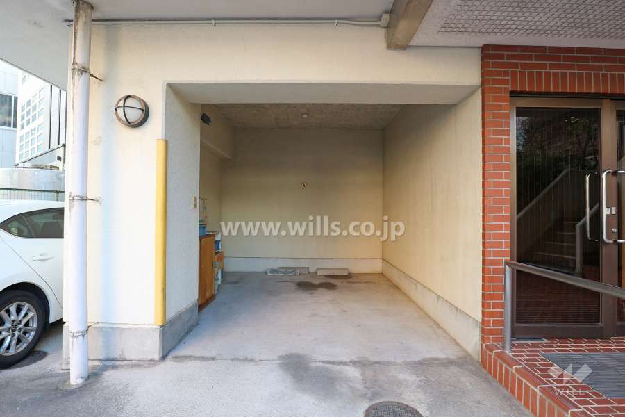 敷地内駐車場（屋内平面式）
