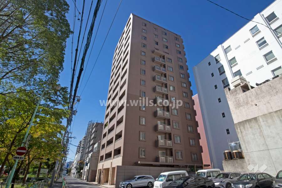 藤和シティホームズ栄の外観（南東側から）
