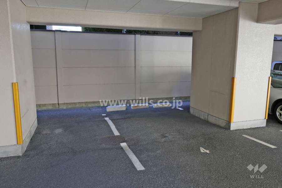 敷地内駐車場（屋内平面式）