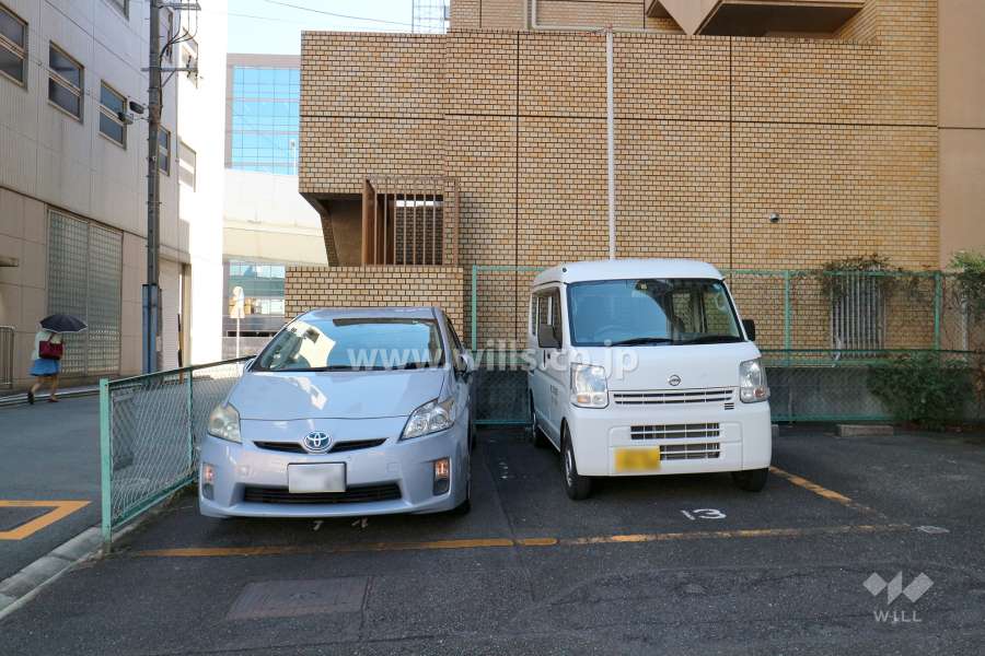 敷地内駐車場（屋外平面式）