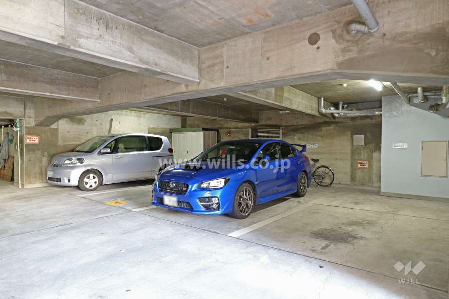 敷地内駐車場（屋内平面式）