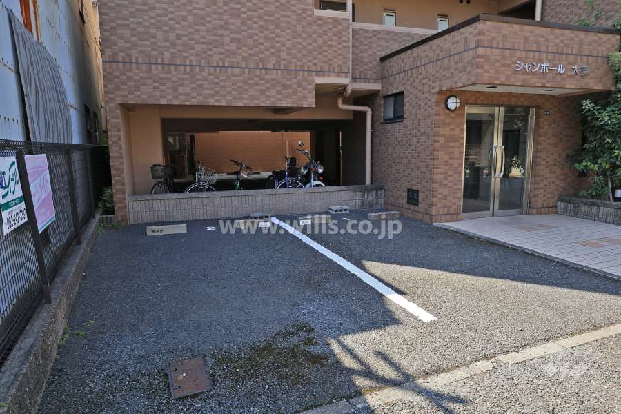 敷地内駐車場（屋外平面式）