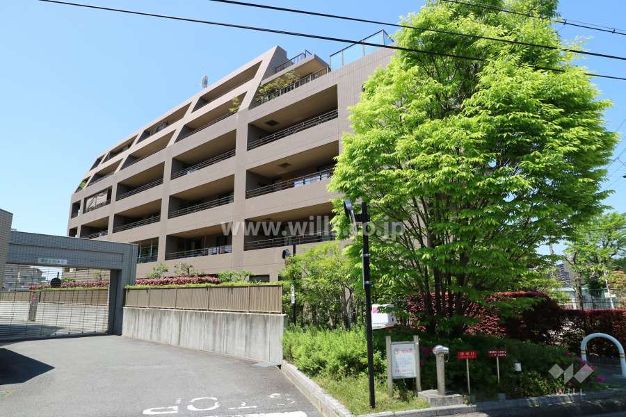 ステイツ千里桃山台の外観(南東側から)