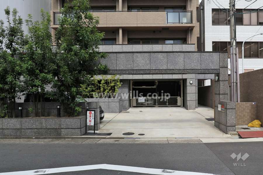 駐車場の出入口