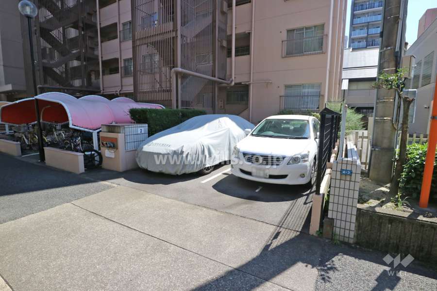 敷地内駐車場（屋外平面式）