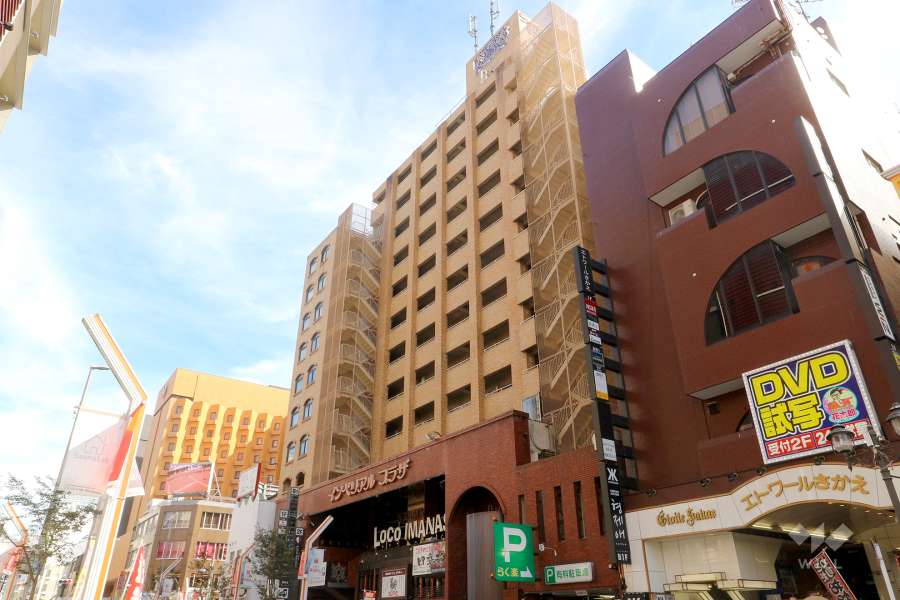 ライオンズマンション栄の外観（北西側から）