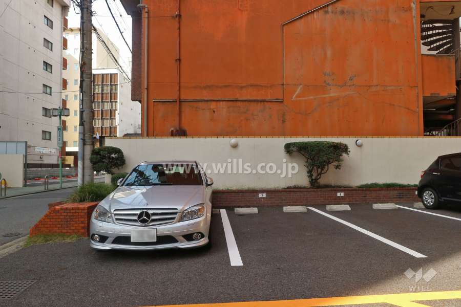 敷地内駐車場（屋外平面式）