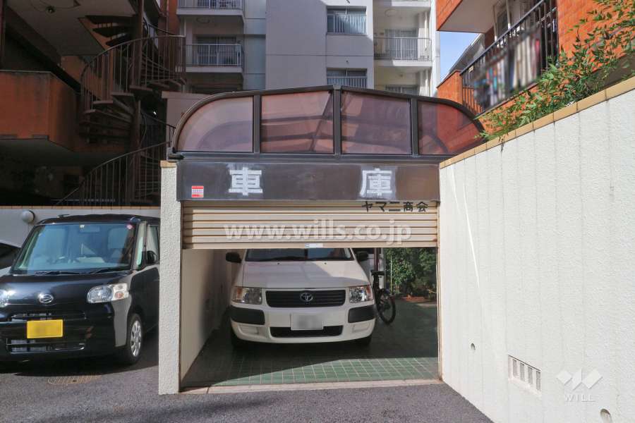 敷地内駐車場（屋内平面式）