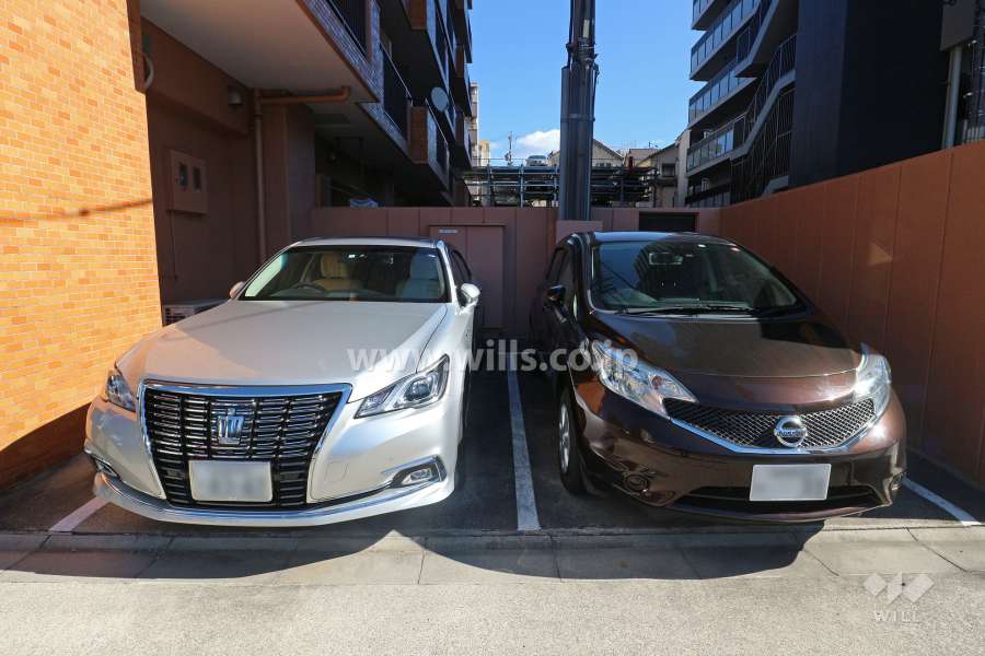 敷地内駐車場（屋外平面式）