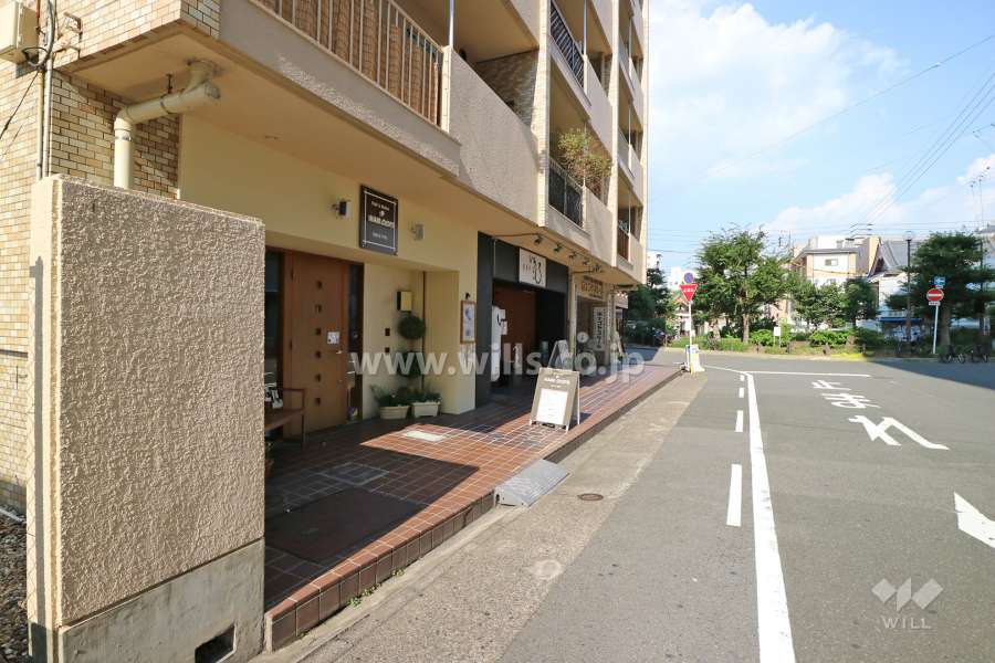 1階部分店舗（南西側から）