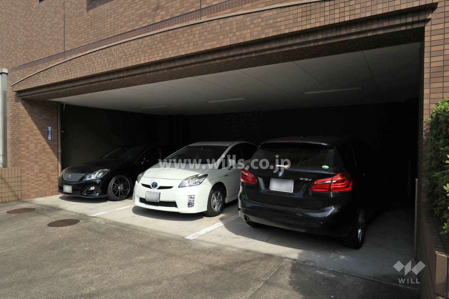 敷地内駐車場（屋内平面式）