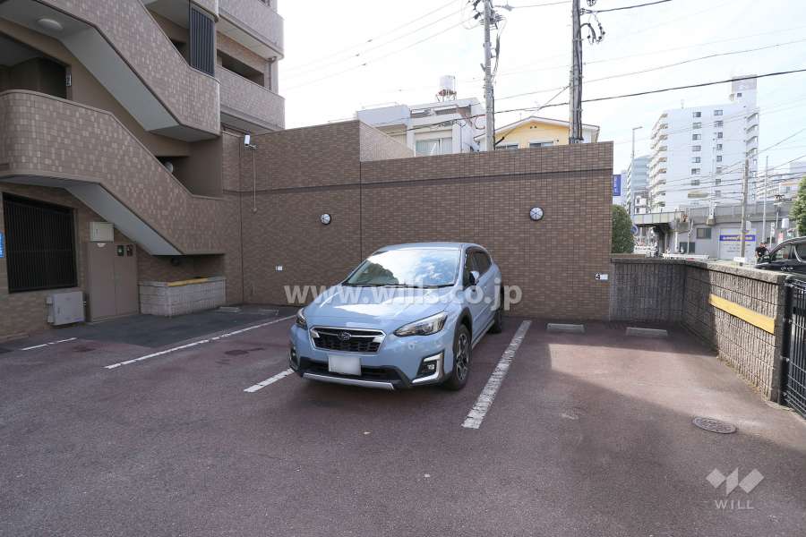 敷地内駐車場（屋外平面式）