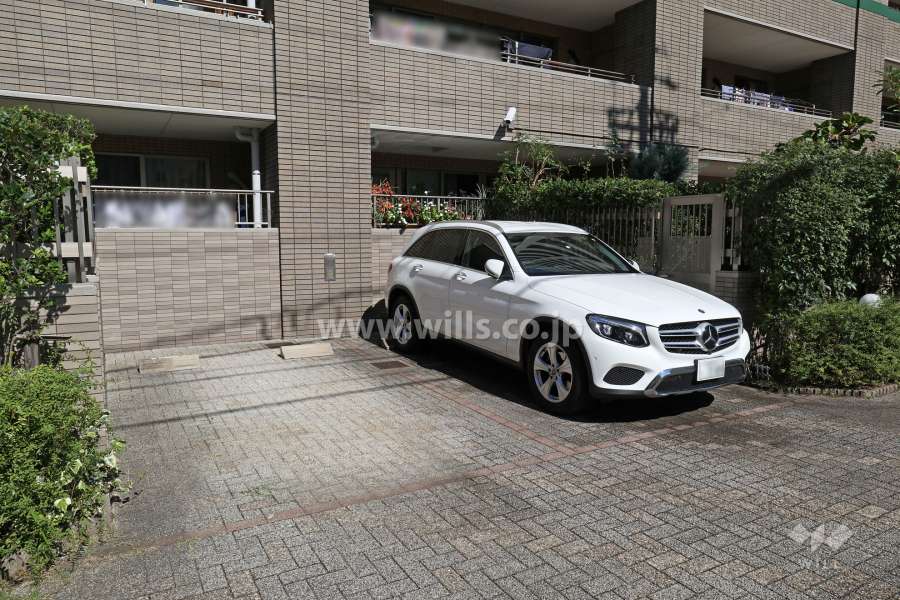 敷地内駐車場（屋外平面式）