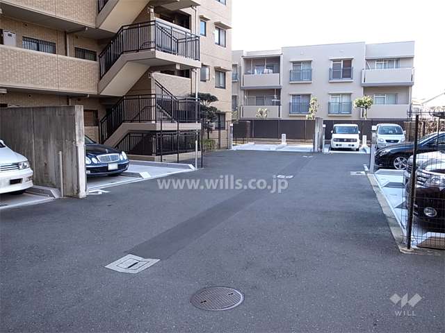 機械式の敷地内駐車場