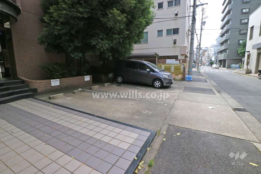 敷地内駐車場（屋外平面式）