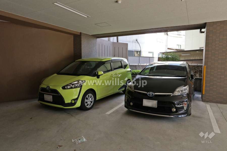 敷地内駐車場（屋内平面式）